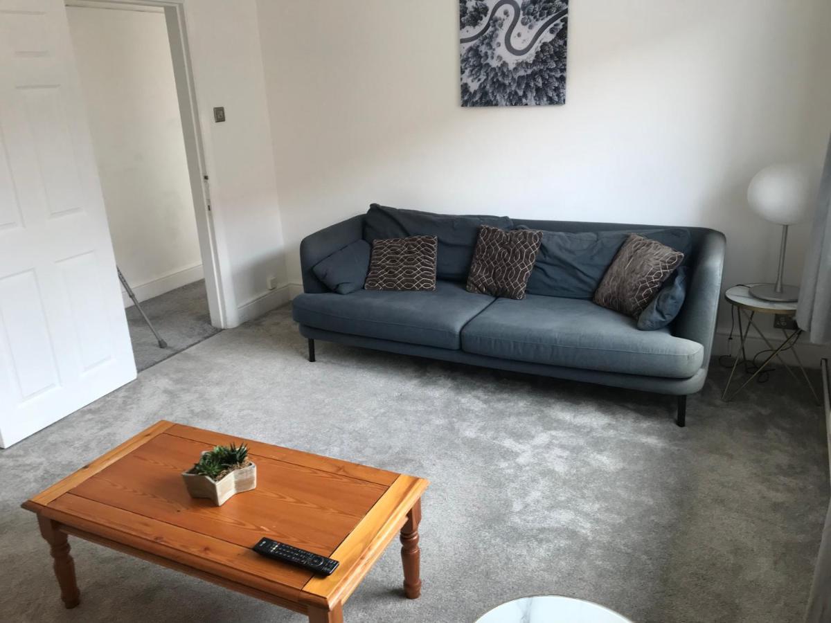 4 Bedroom Property Which Sleeps 8 Very Close To The Harry Potter Studio And Watford Junction Exterior photo