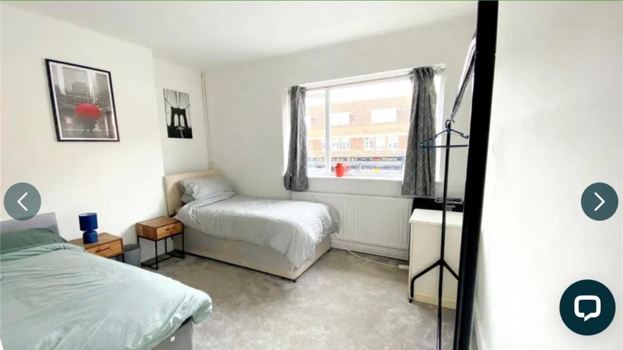 4 Bedroom Property Which Sleeps 8 Very Close To The Harry Potter Studio And Watford Junction Exterior photo
